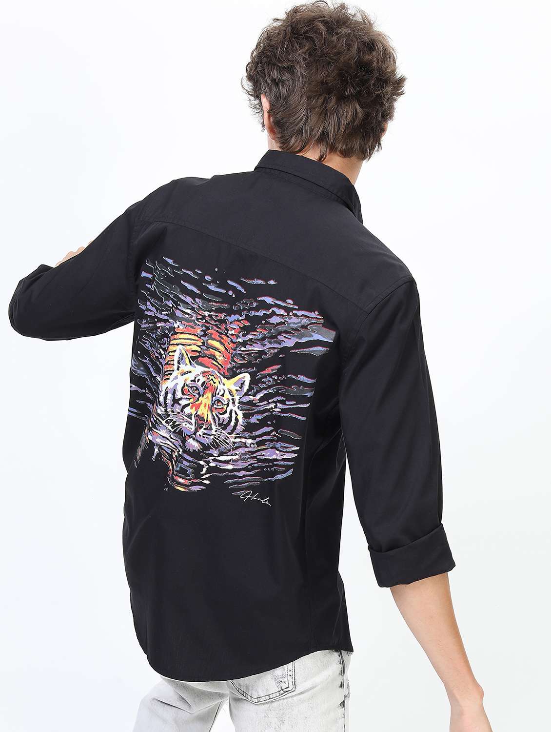 men collared long sleeves back print shirt - 21487249 -  Standard Image - 3