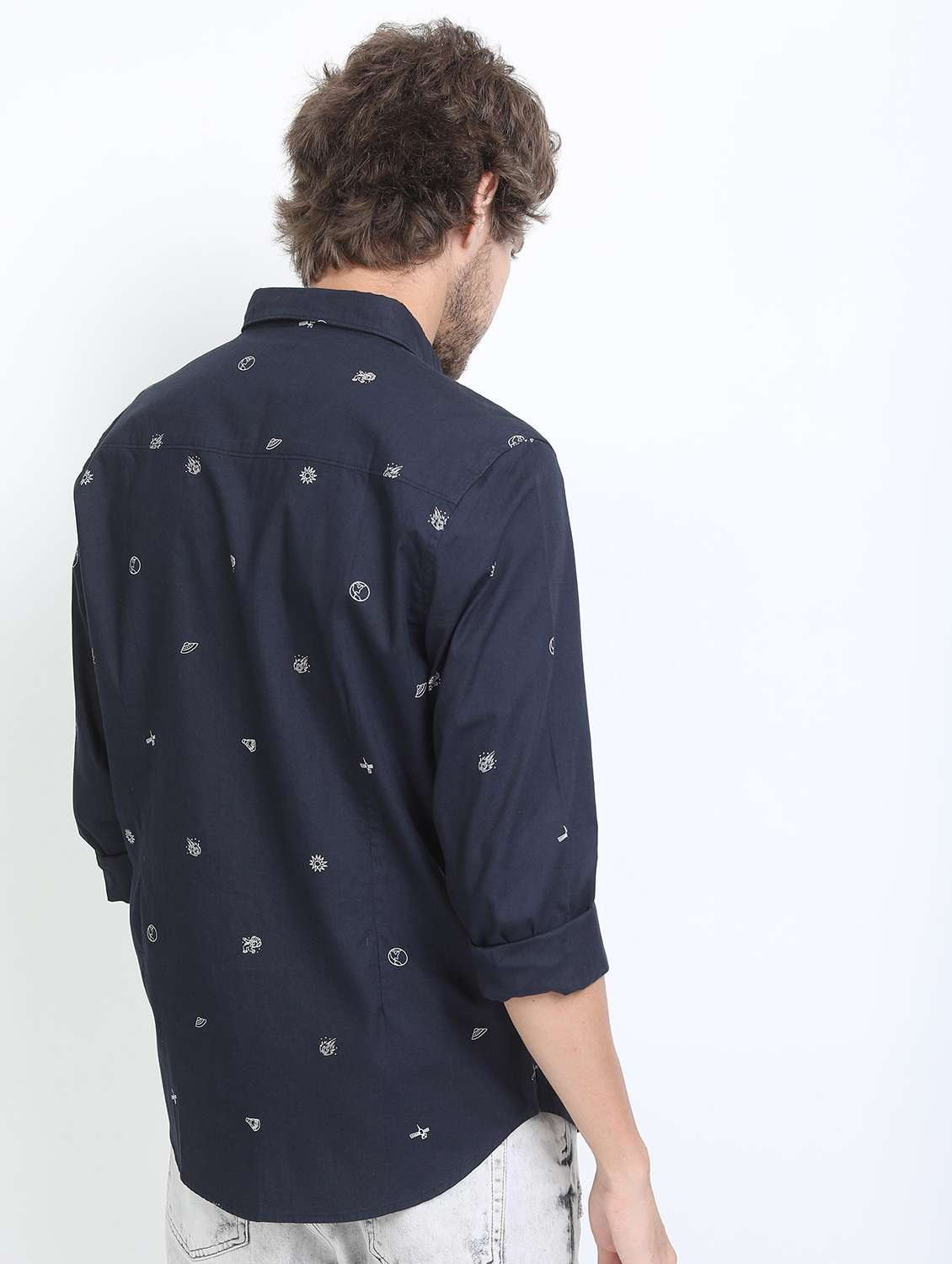 men collared long sleeves casual shirt - 21487269 - Standard Image - 3