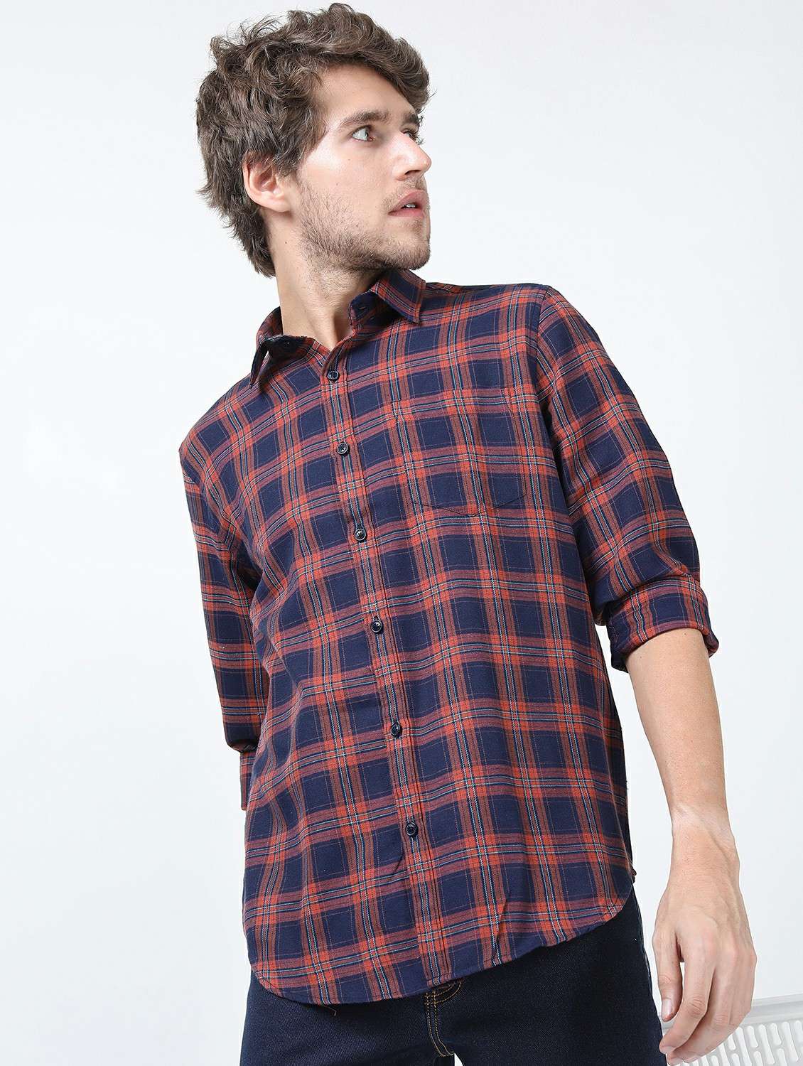 men collared long sleeves casual shirt