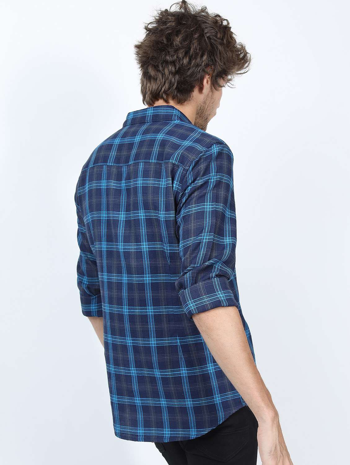men long sleeved checkered casual shirt - 21487382 -  Standard Image - 3