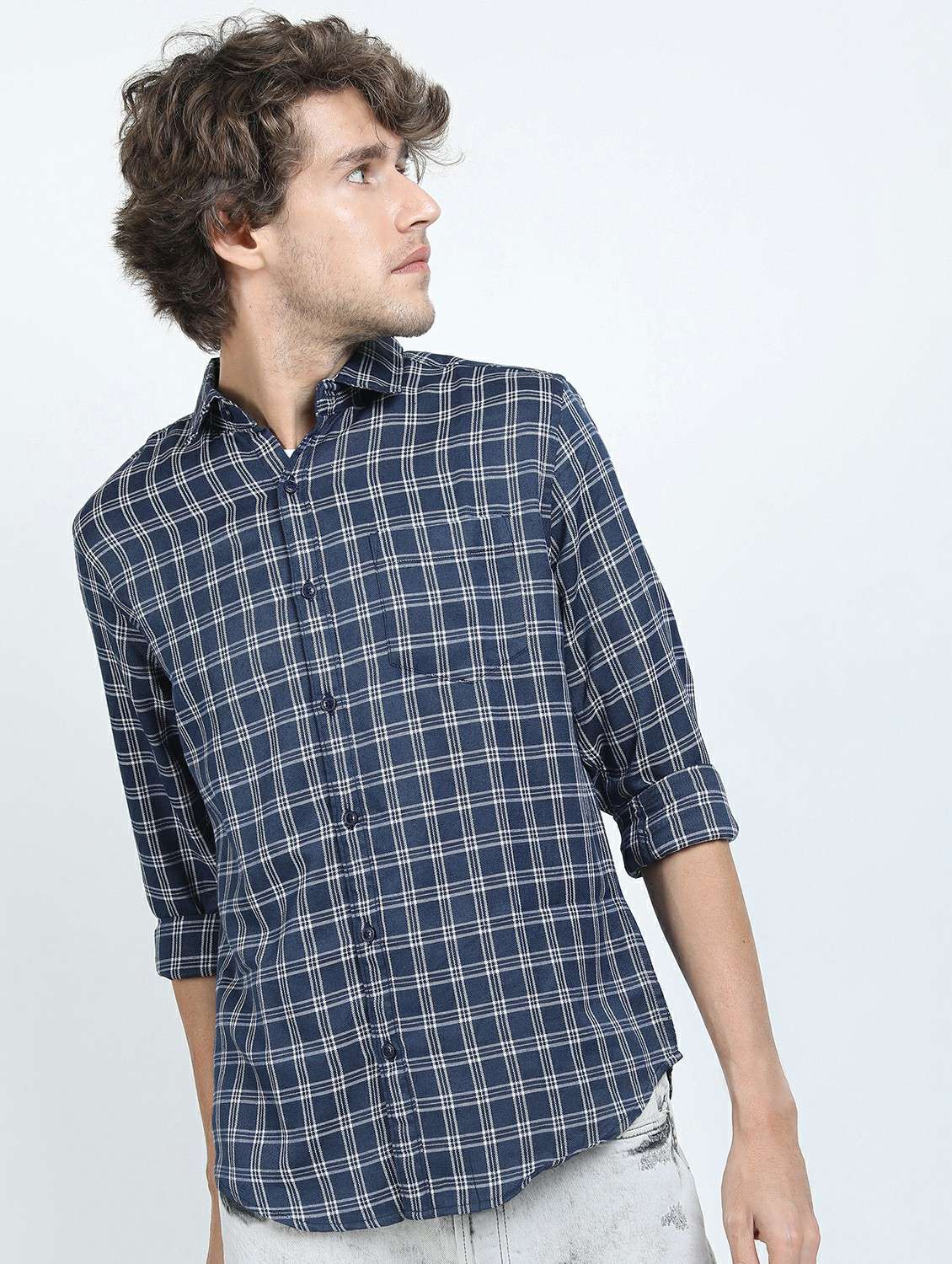 men long sleeved checkered casual shirt - 21487416 -  Zoom Image - 0