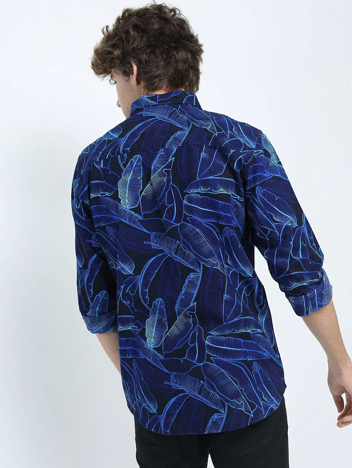 men long sleeved printed casual shirt - 21487469 -  Standard Image - 3
