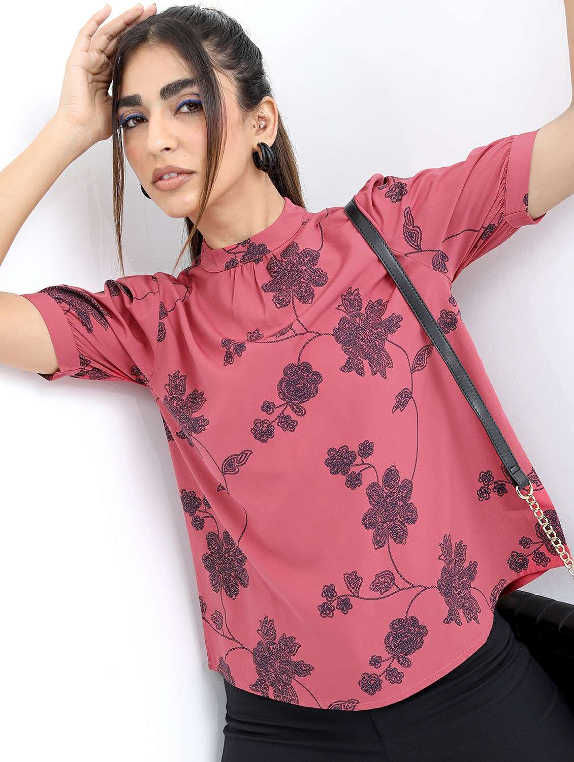 pink floral printed regular top