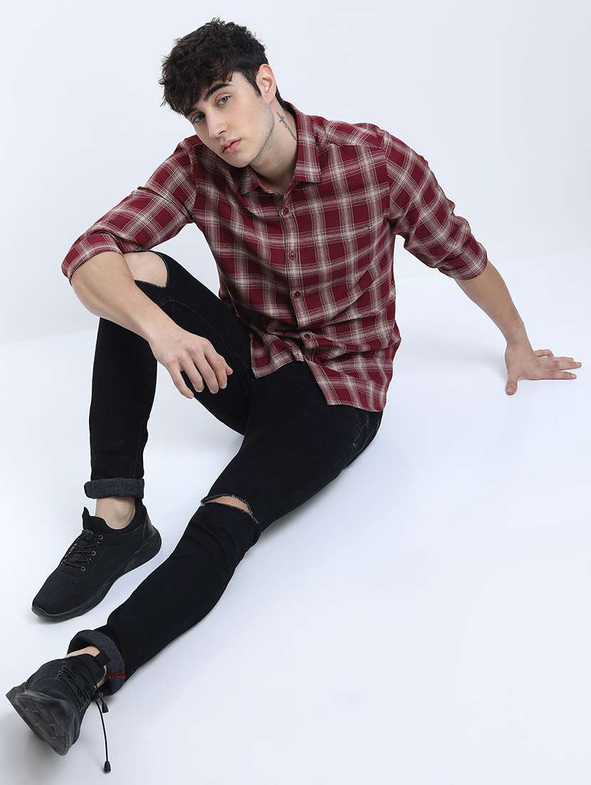 men long sleeved checkered casual shirt - 21487531 -  Standard Image - 3