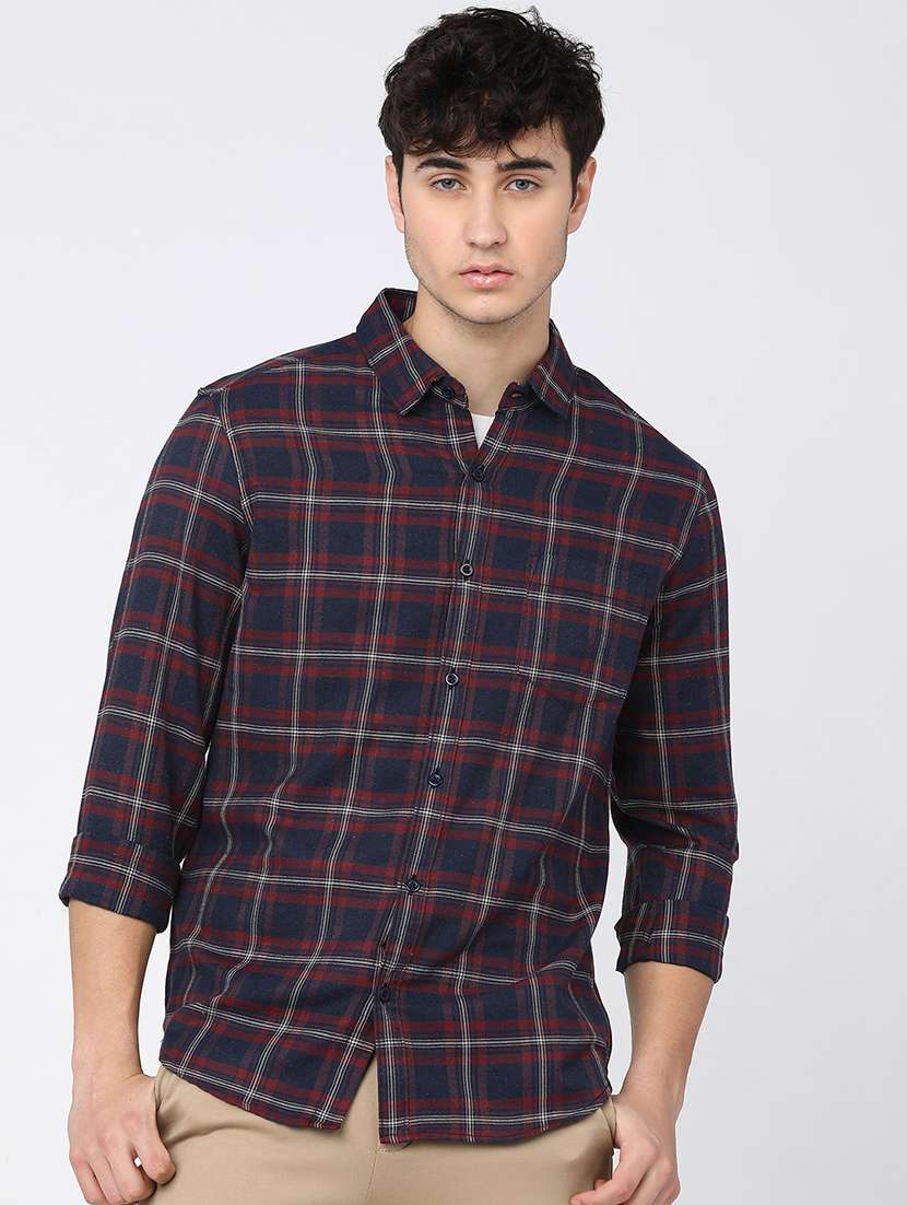 men collared long sleeves casual shirt