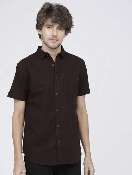men collared short sleeves casual shirt - 21487737 -  Standard Image - 0