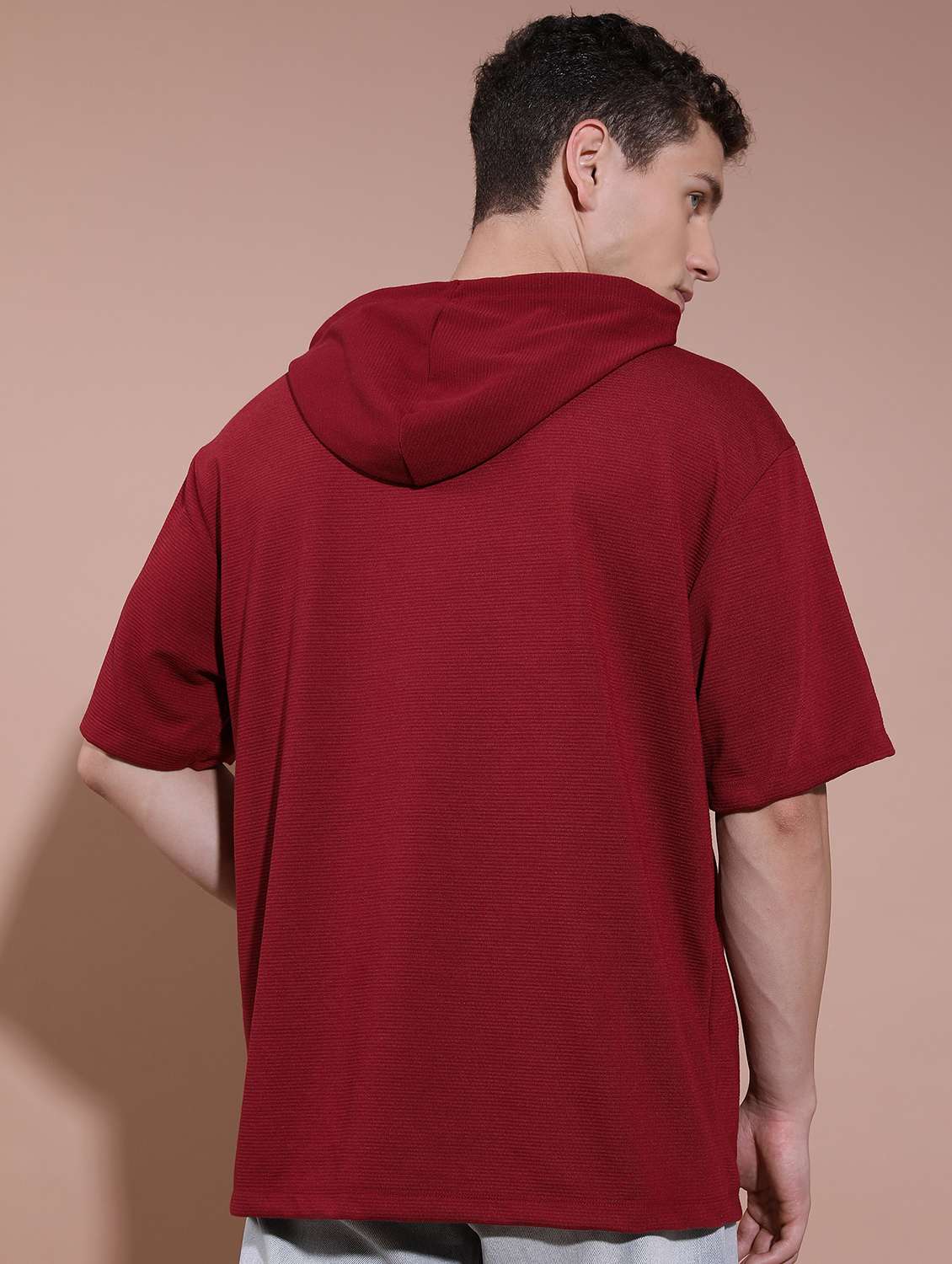 men hooded neck plain t-shirt - 21487887 - Standard Image - 3