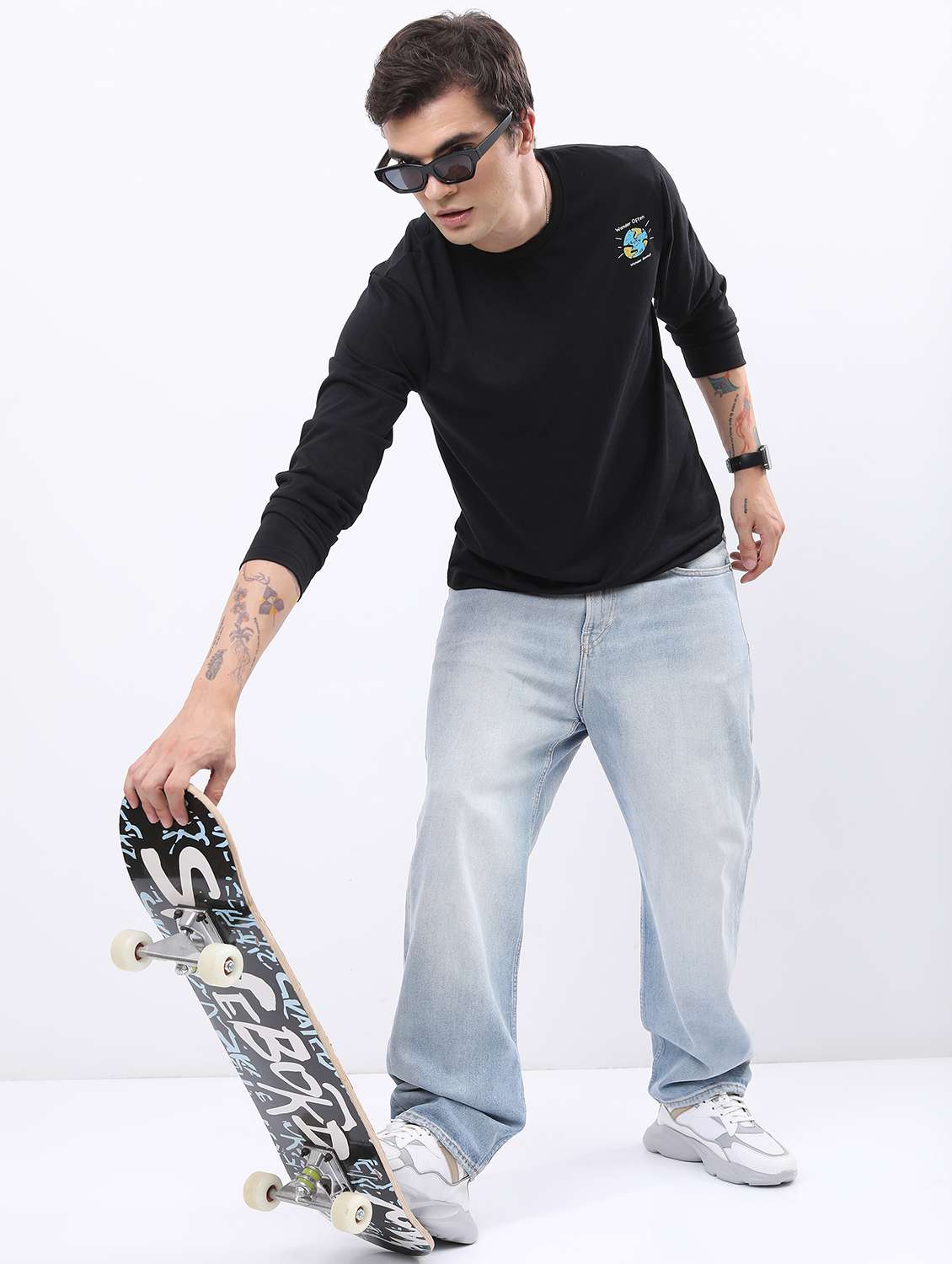 men round neck placement print t-shirt - 21487981 -  Standard Image - 3