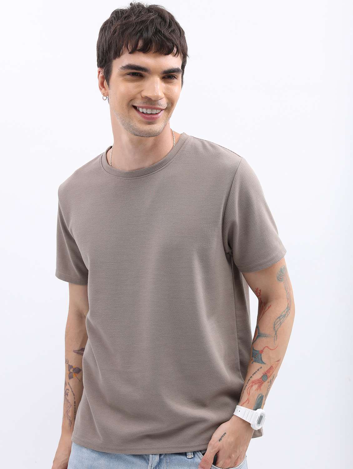men round neck plain t-shirt