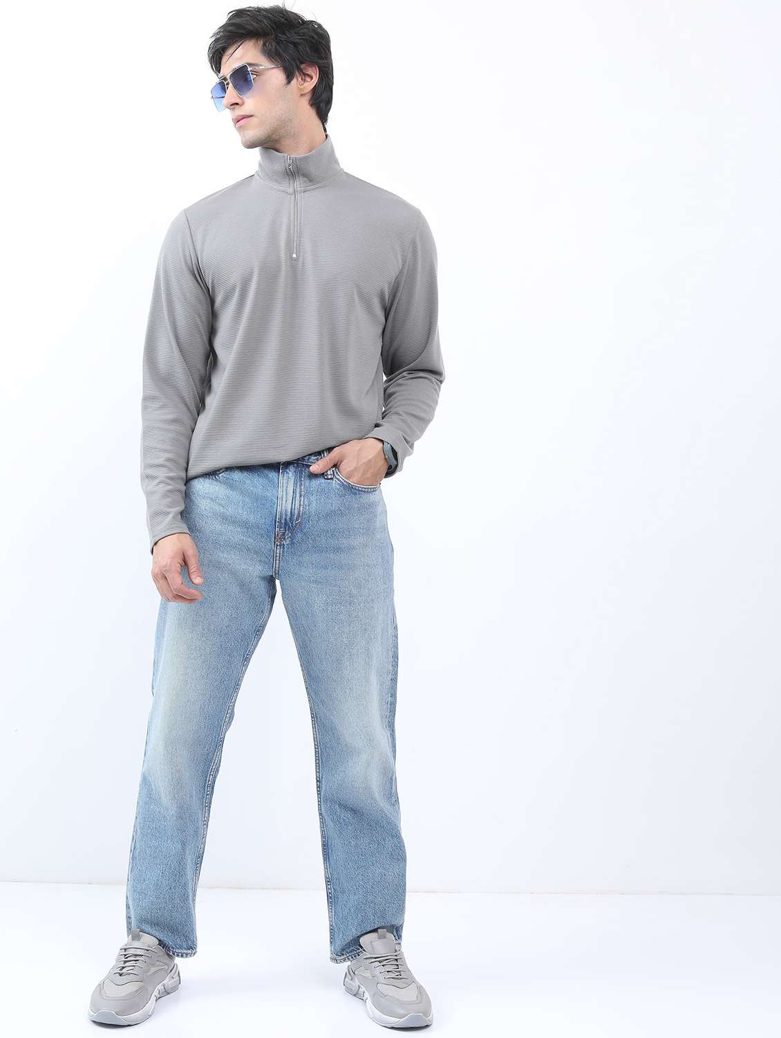 men long sleeved solid t-shirt - 21488008 -  Standard Image - 3