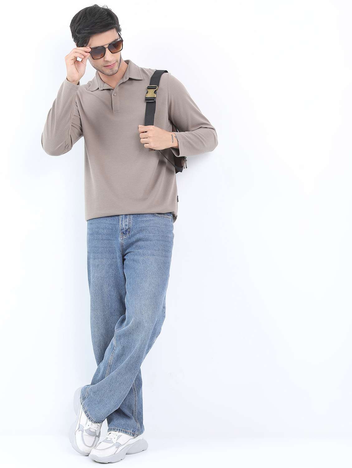 men long sleeved solid t-shirt - 21488011 - Standard Image - 3