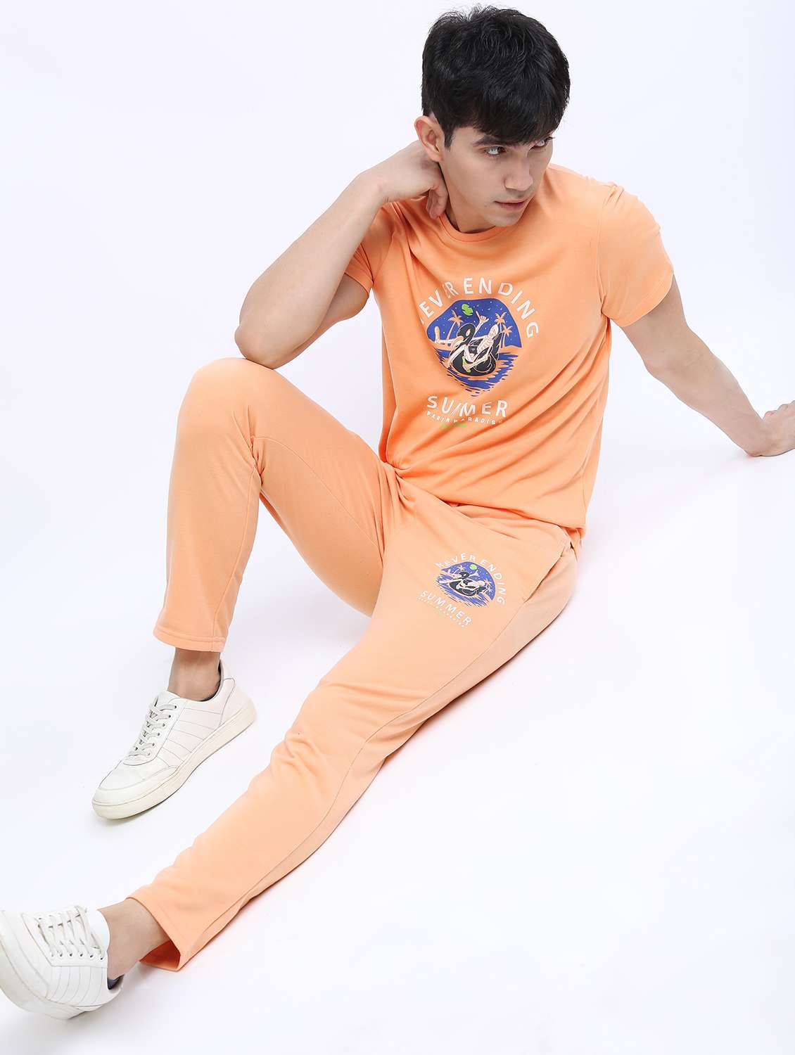 men short sleeved front printed t-shirt - 21488035 -  Standard Image - 3