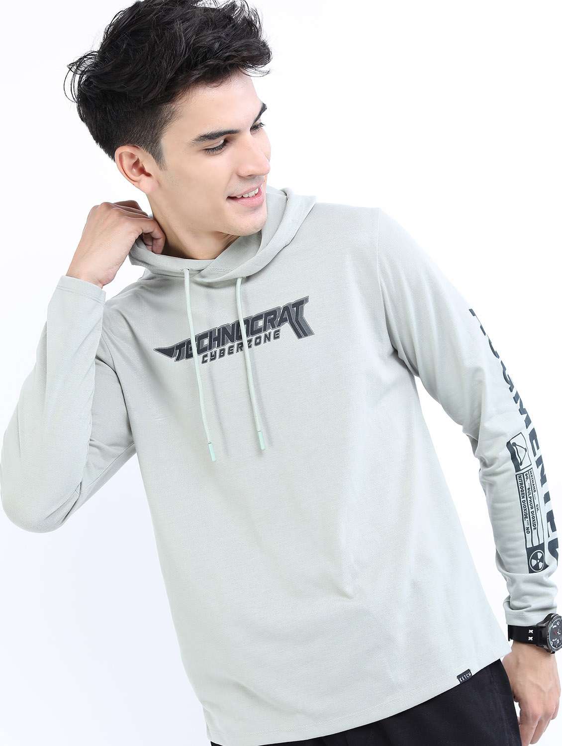 men long sleeved back printed t-shirt