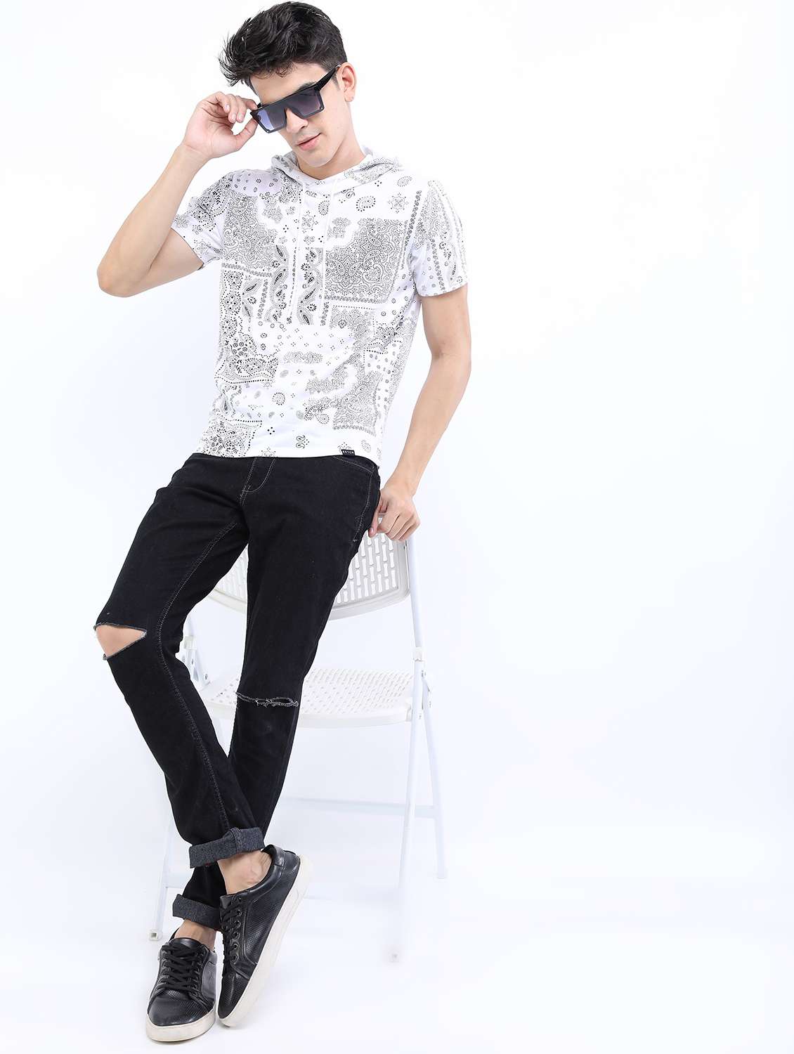 men short sleeved printed t-shirt - 21488043 -  Standard Image - 3