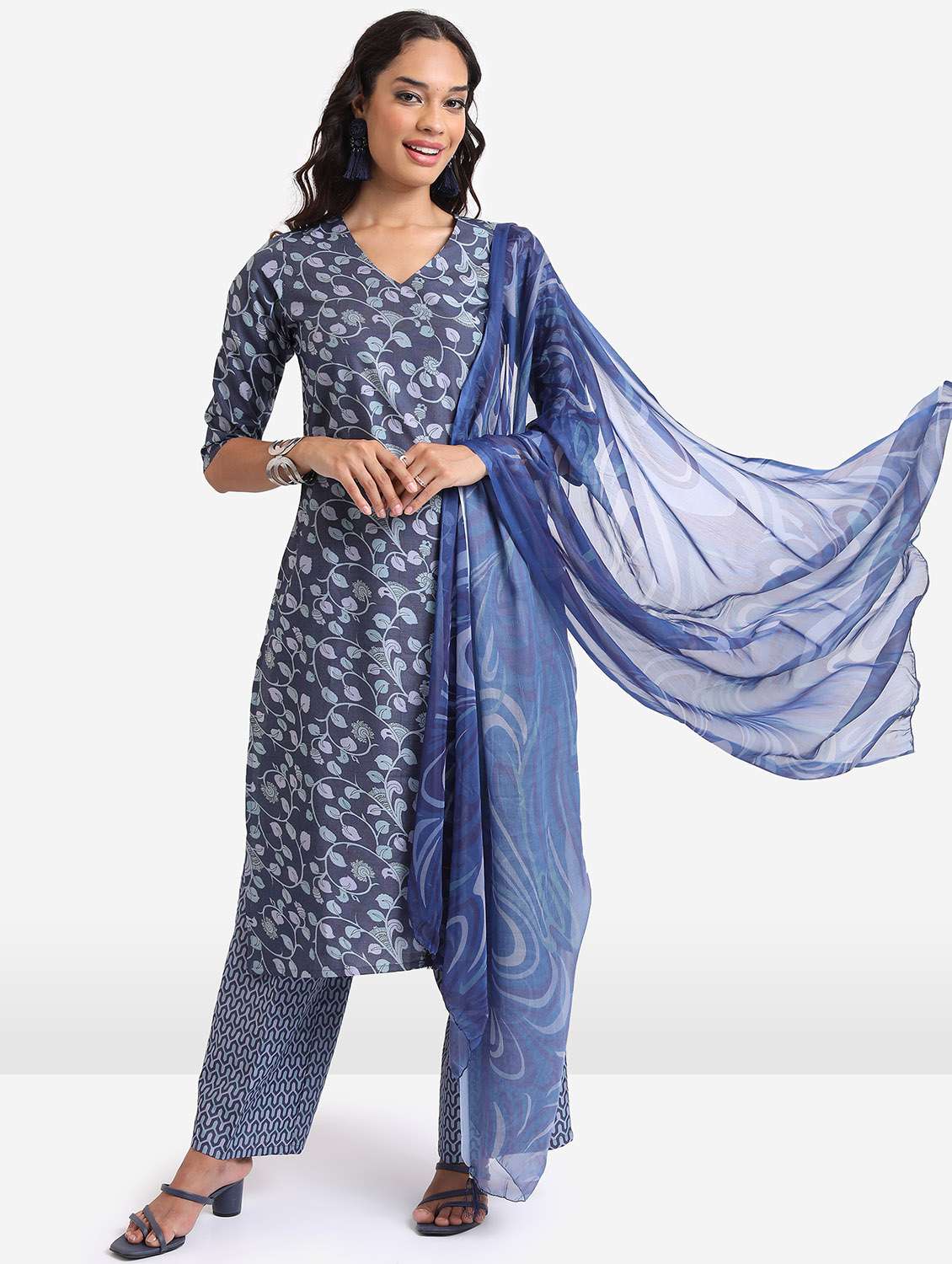 women three quarter sleeve kurta pant with dupatta set