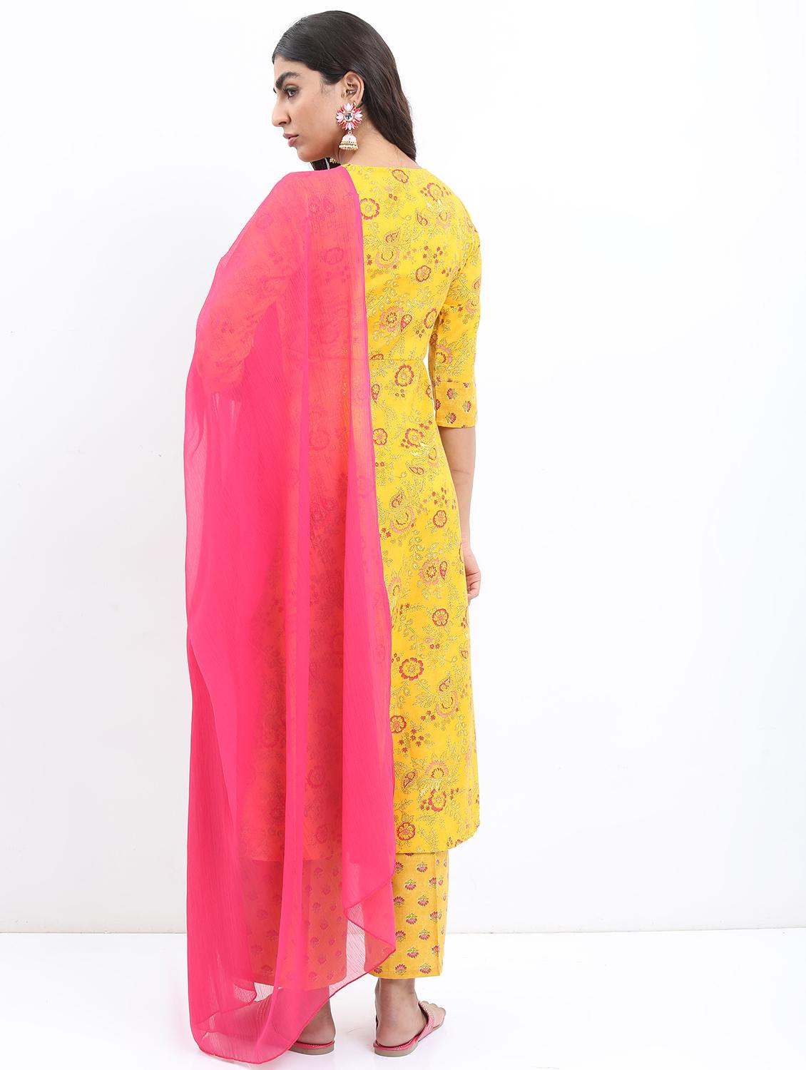 women floral printed kurta palazzo set with dupatta - 21488215 - Standard Image - 3