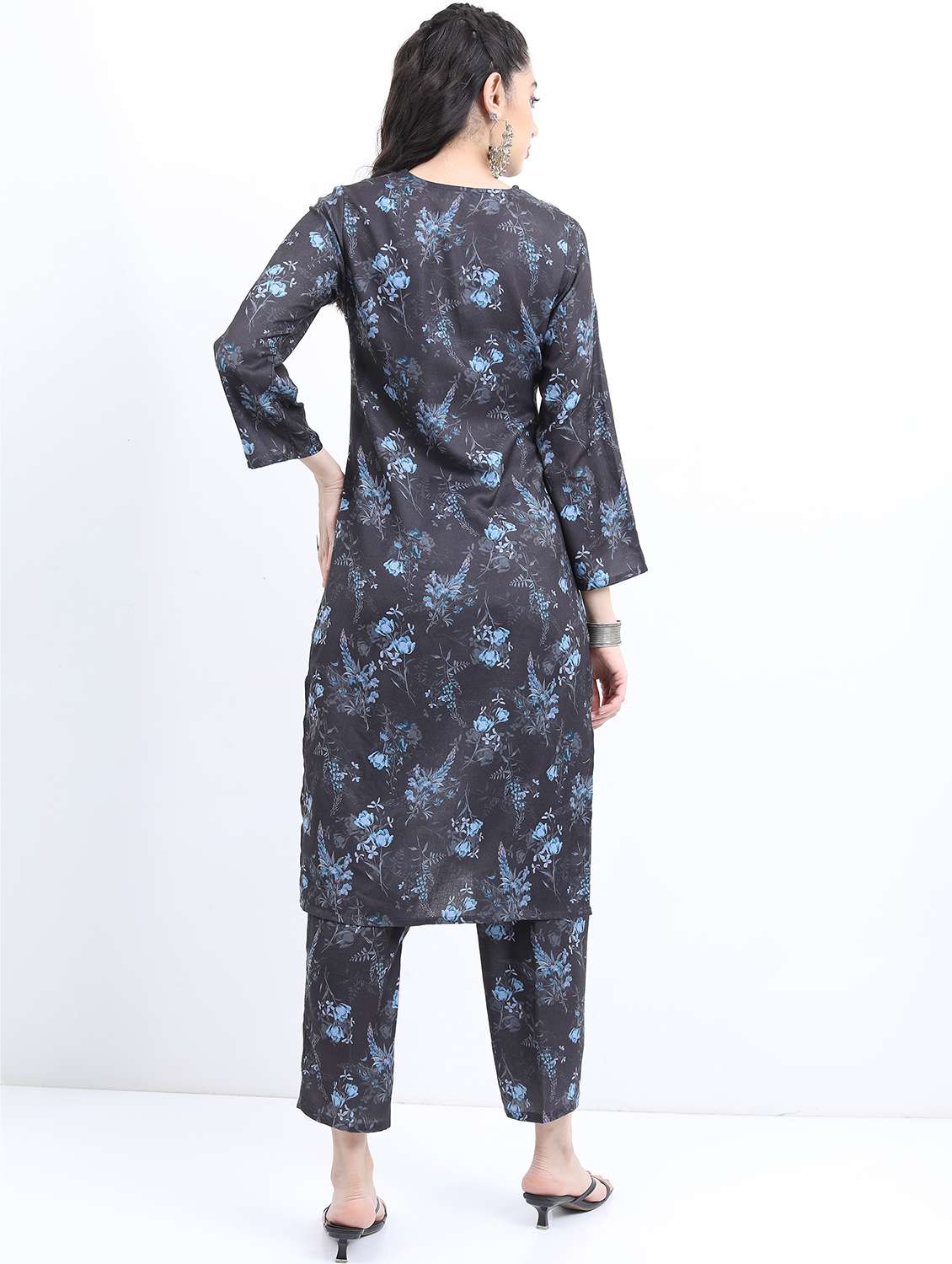 women blue floral printed kurta pant set - 21488264 - Standard Image - 3