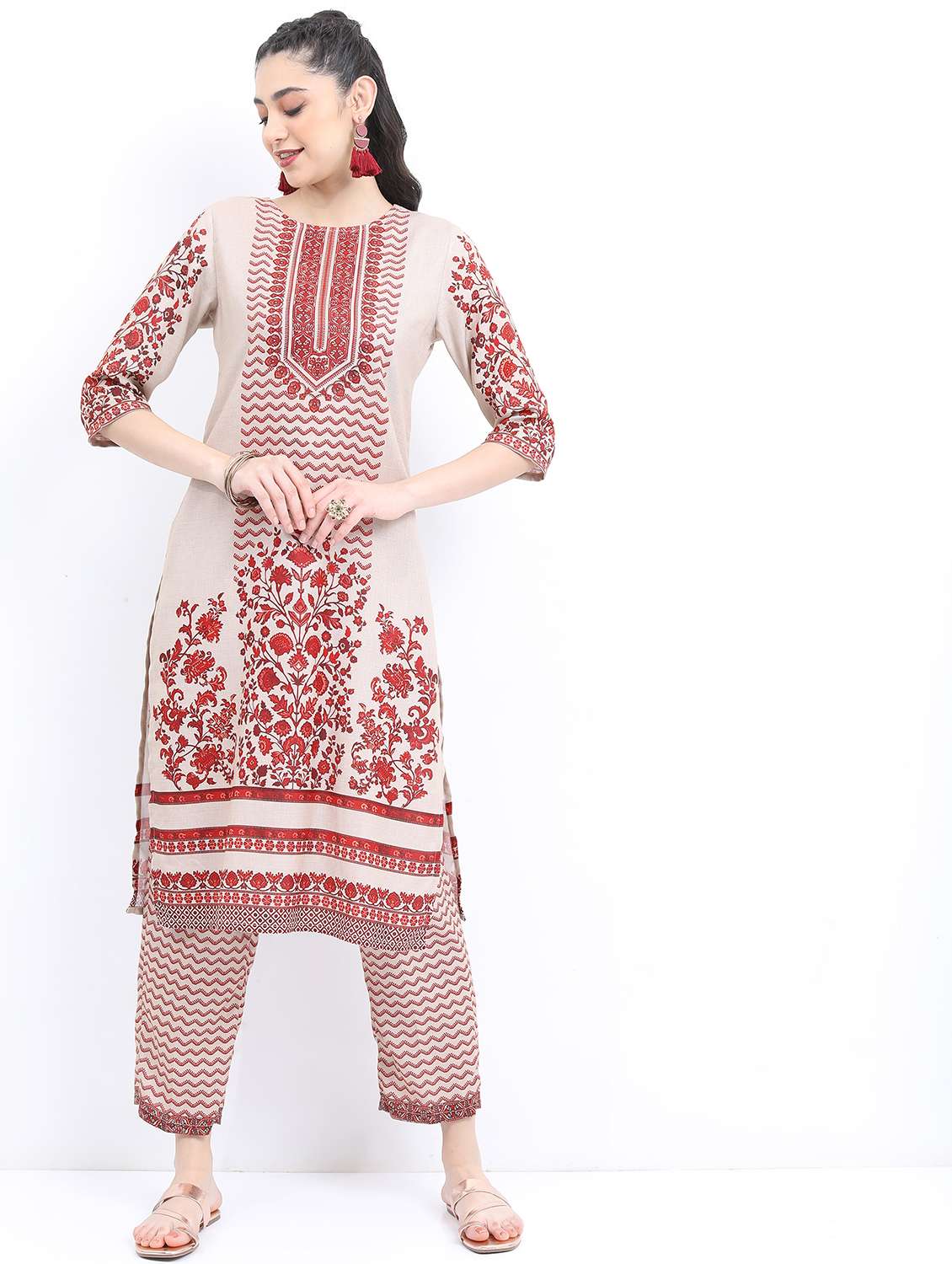 women beige printed kurta pant set