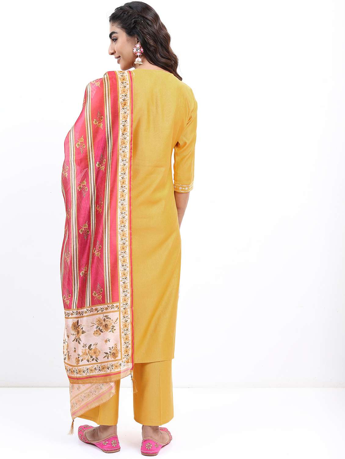 women yellow kurta pant set with dupatta - 21488315 - Standard Image - 3