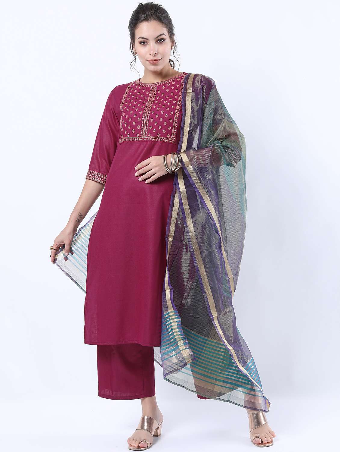 women pink kurta palazzo set with dupatta