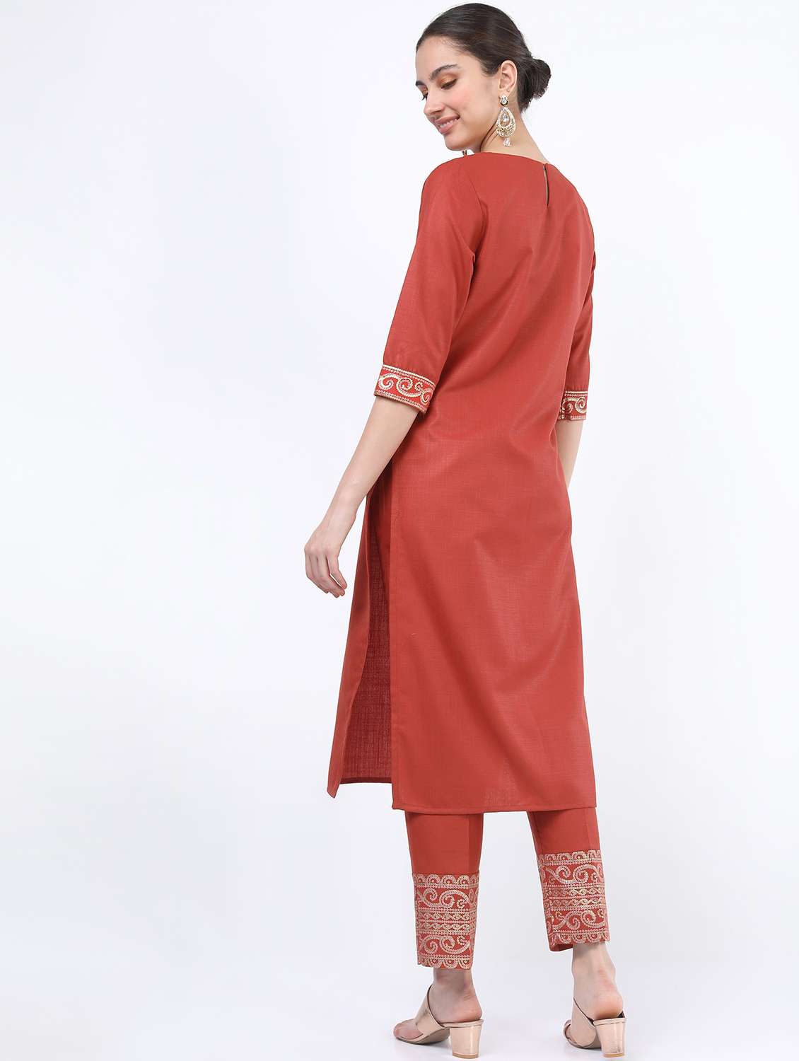 women rust  round neck kurta pant set - 21488390 -  Standard Image - 3