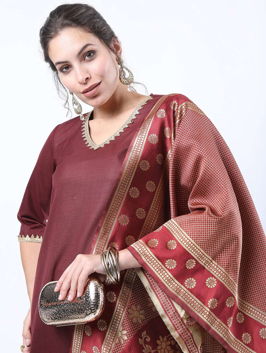 women maroon kurta pant set with dupatta - 21488414 - Standard Image - 3