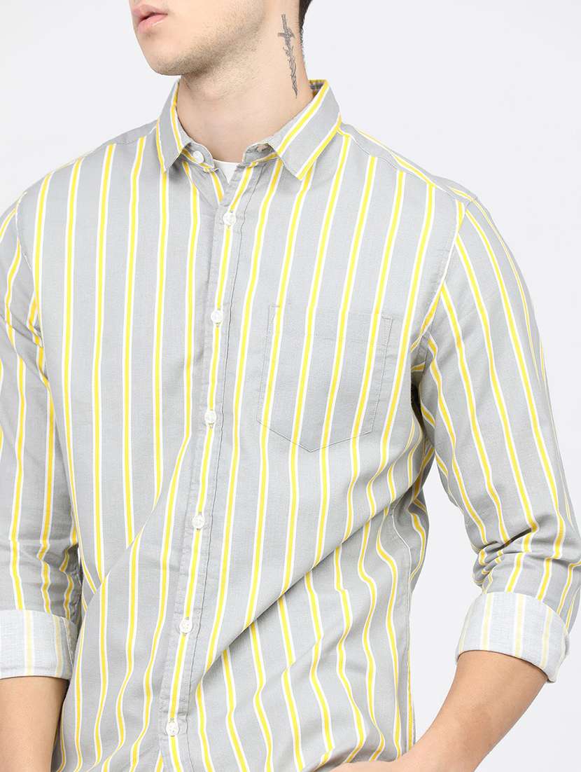 men striped casual shirt - 21488503 -  Standard Image - 5