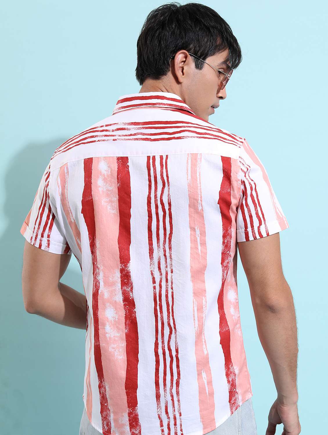 men striped casual shirt - 21488566 -  Standard Image - 3