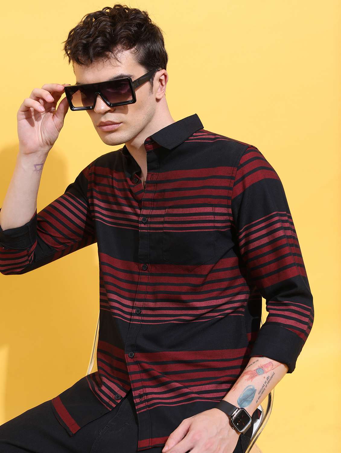 men striped casual shirt - 21488580 -  Standard Image - 3