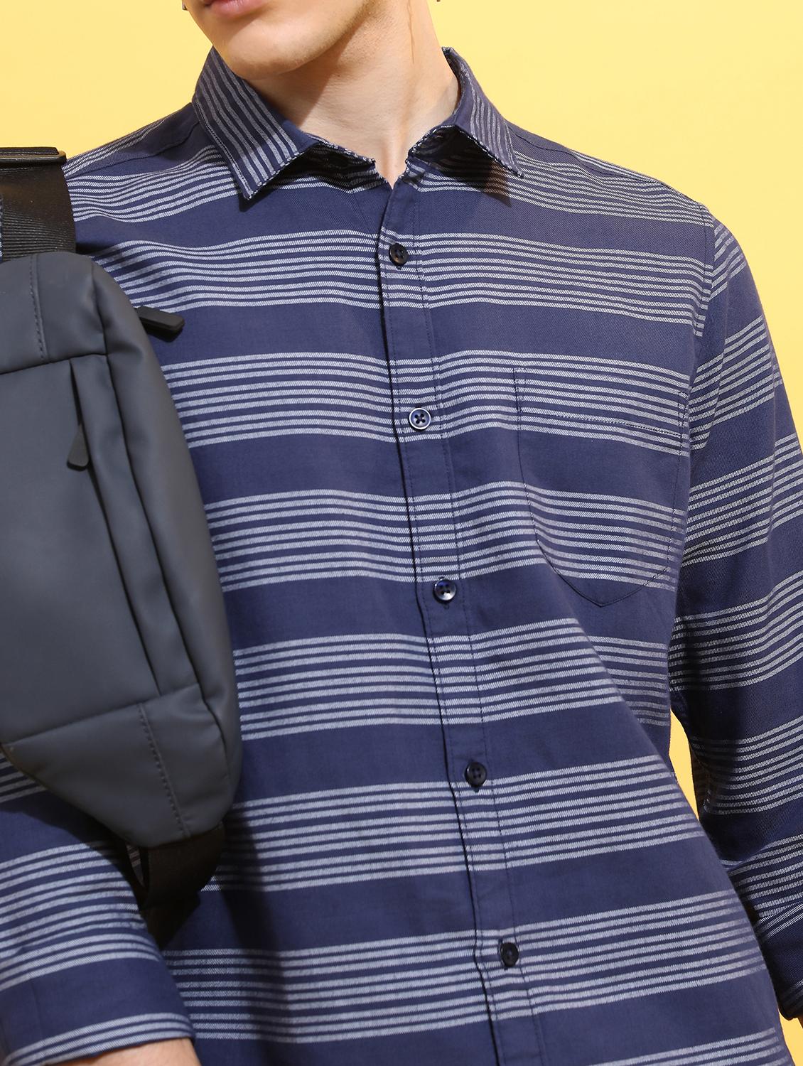 men striped casual shirt - 21488588 - Standard Image - 3