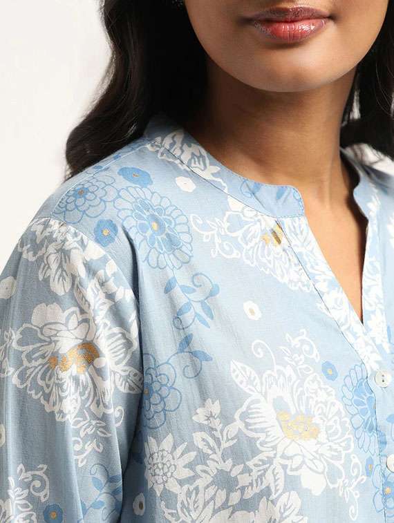 women light blue floral rayon straight kurta - 21489055 - Standard Image - 3