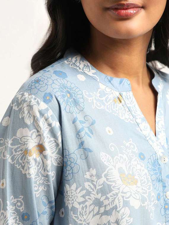 women light blue floral printed straight kurta - 21489072 - Standard Image - 3