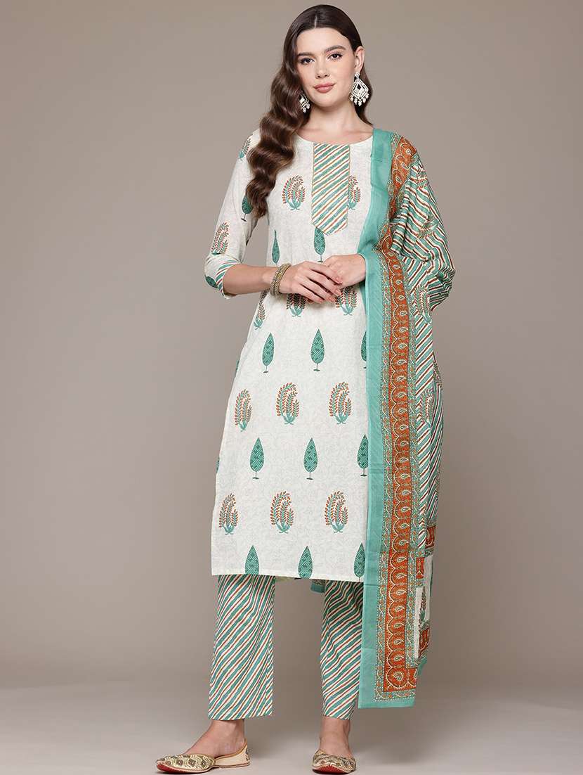 women printed kurta pant set with dupatta