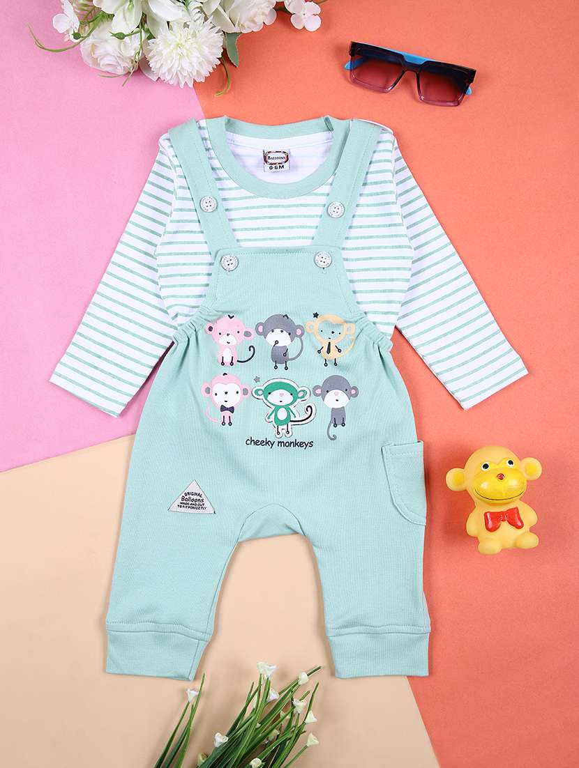 boys printed long sleeves t-shirt & dungaree set