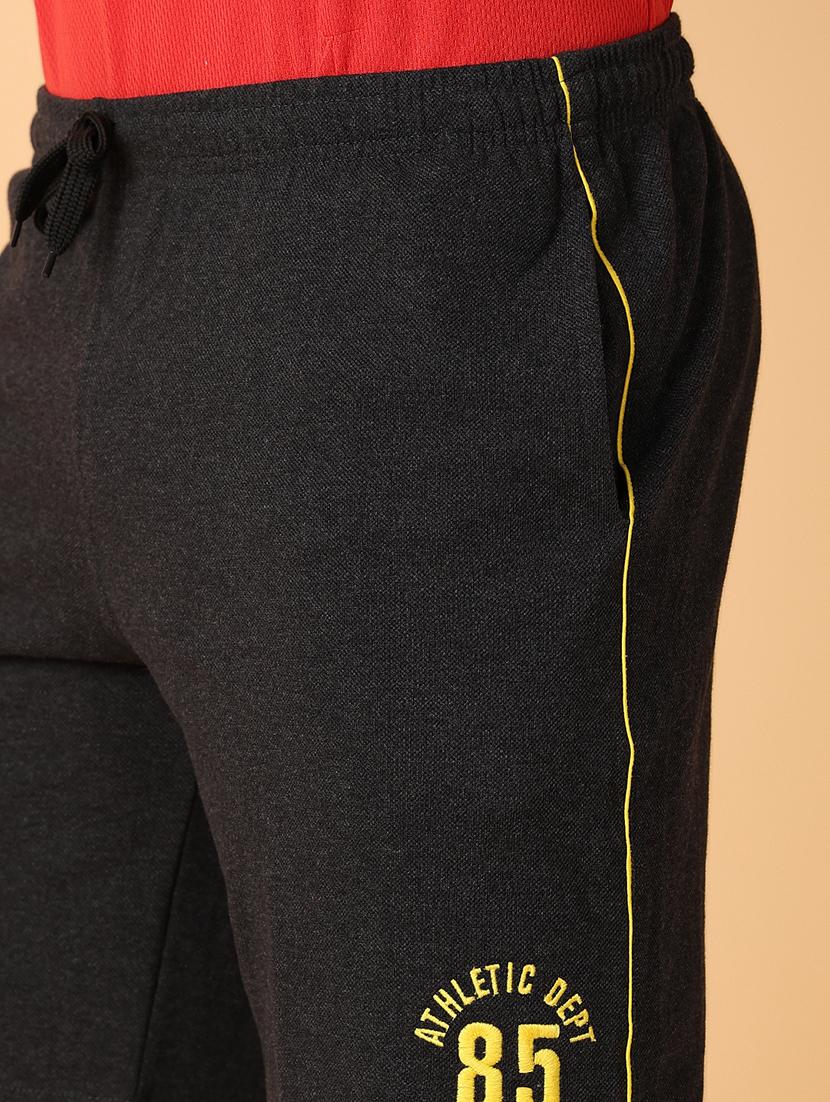 men black solid shorts - 21490135 - Standard Image - 5