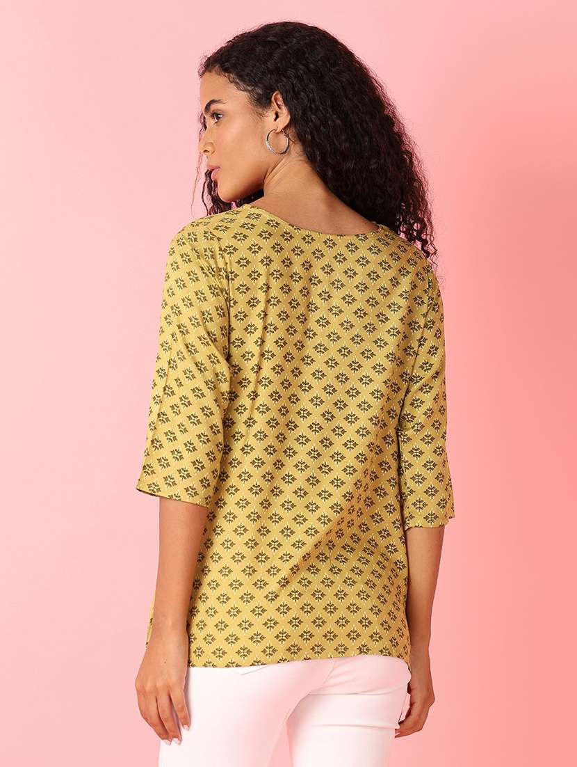 women three quarter sleeve straight kurti - 21490142 -  Standard Image - 3