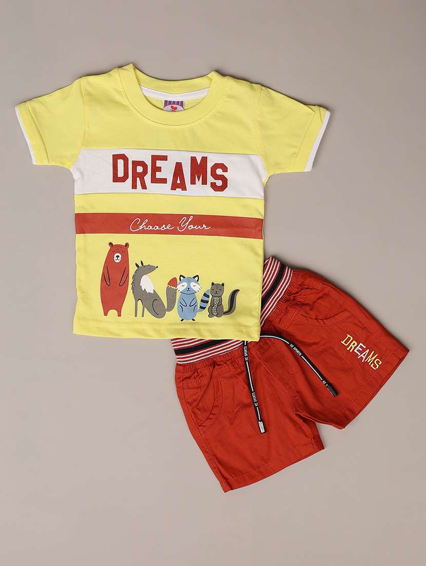 boy printed t-shirt and short set 