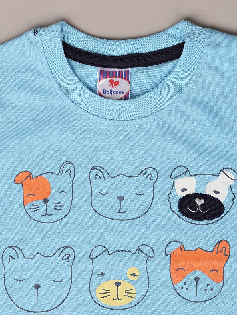 boy printed t-shirt and short set  - 21490977 -  Standard Image - 3