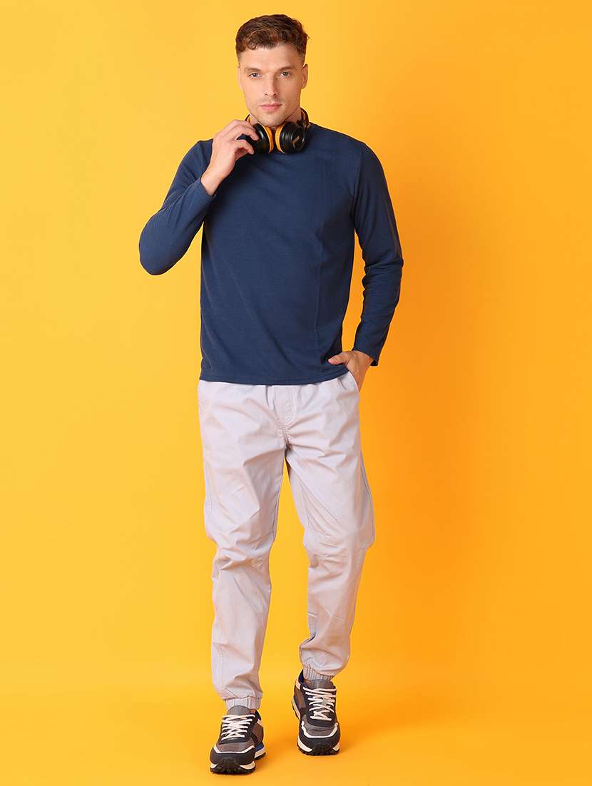 men round neck solid t-shirt - 21491103 -  Standard Image - 3