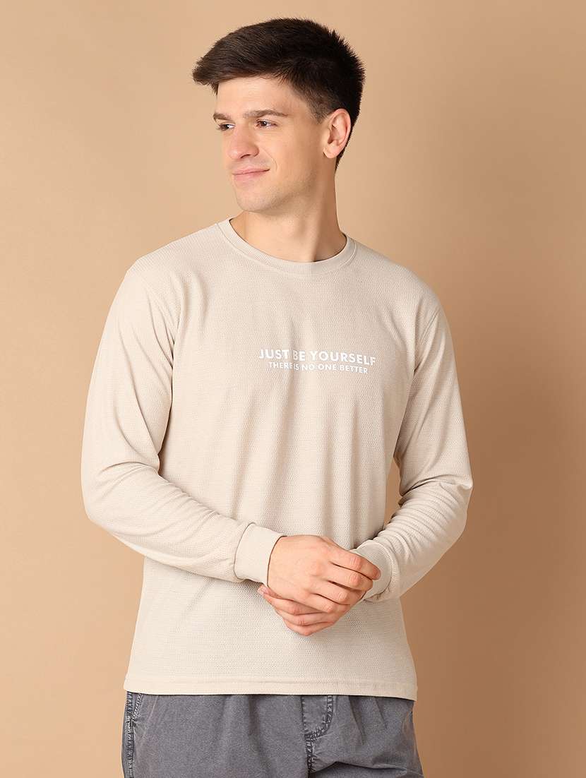 men round neck chest printed t-shirt