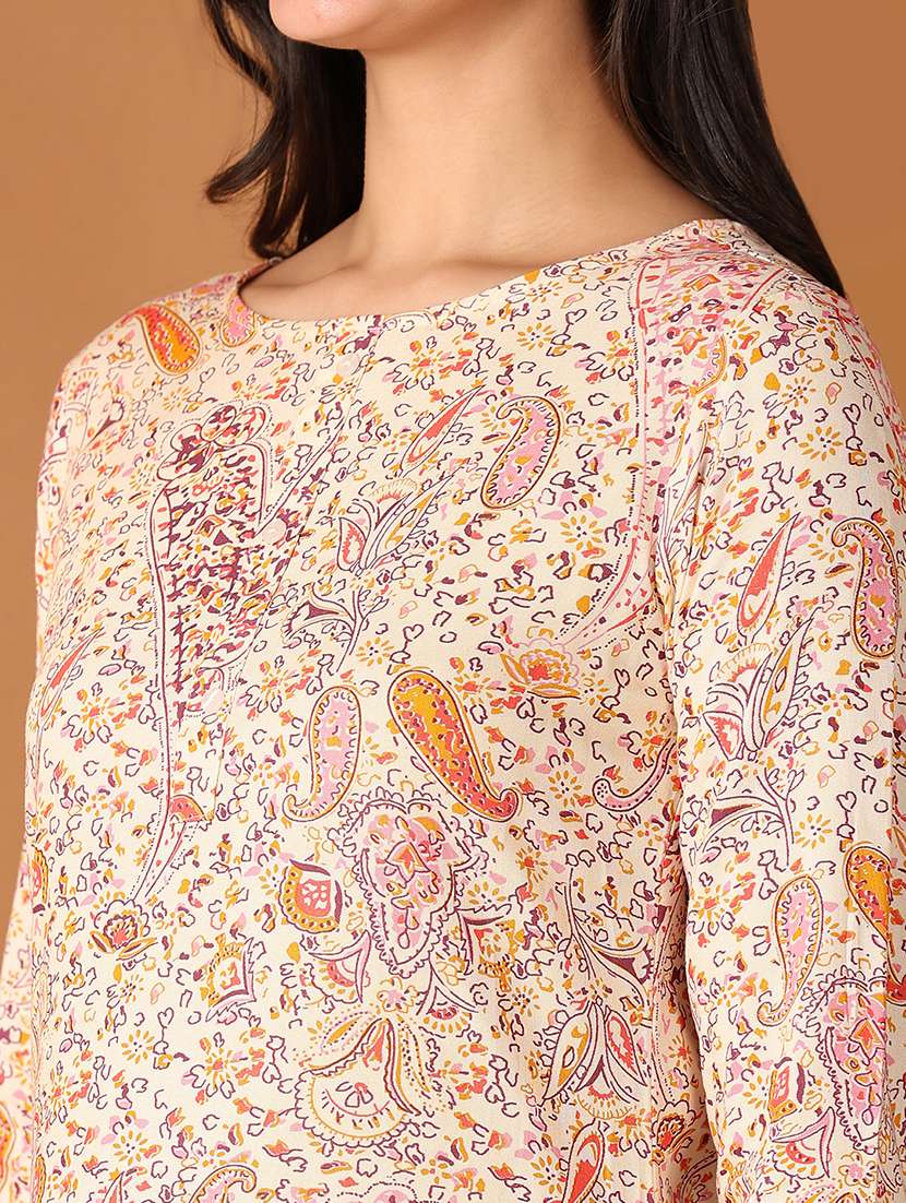 women three quarter sleeve straight kurta - 21493468 -  Standard Image - 5