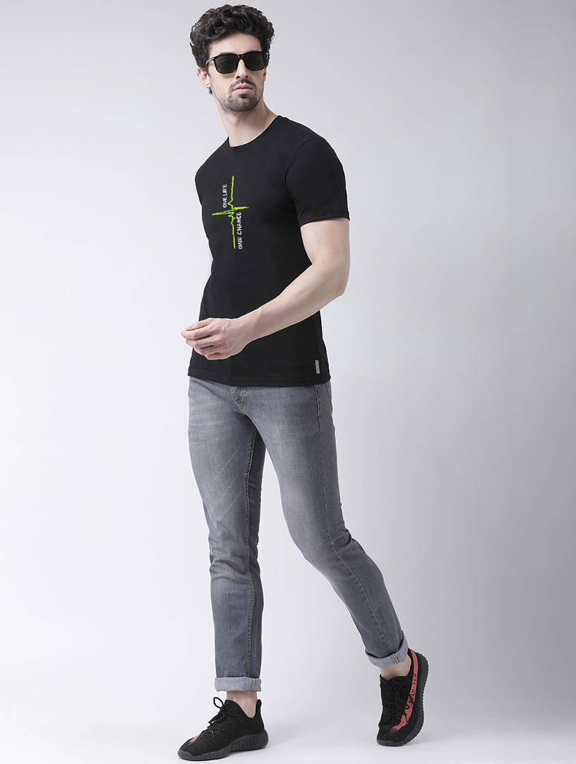 men round neck chest print t-shirt - 21493921 - Standard Image - 3