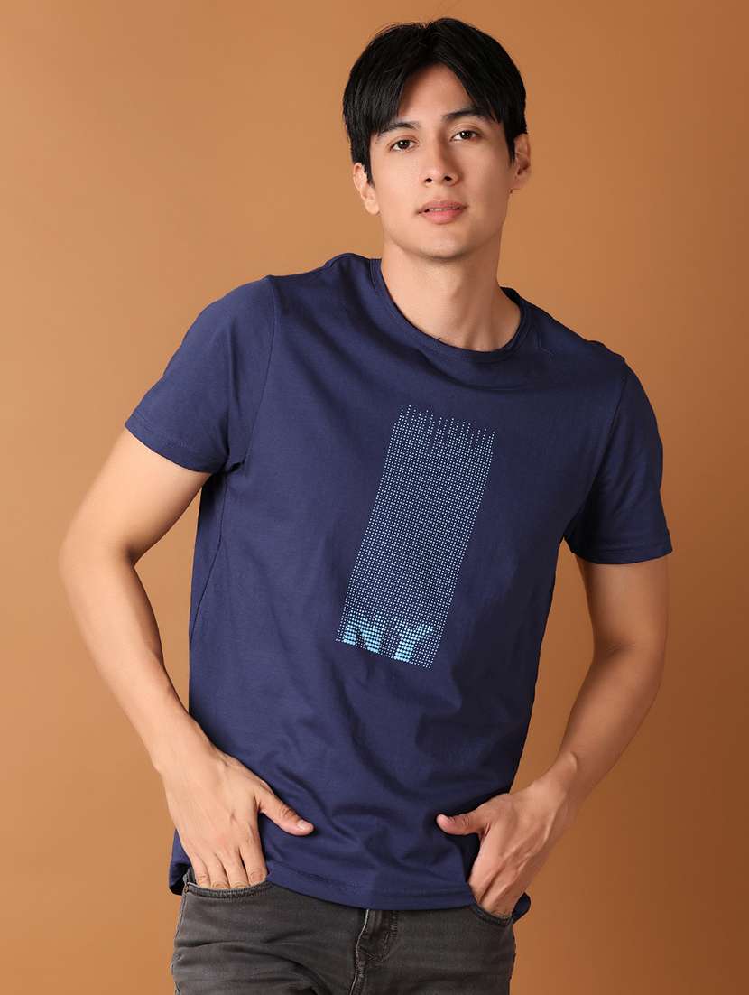 men round neck front printed t-shirt
