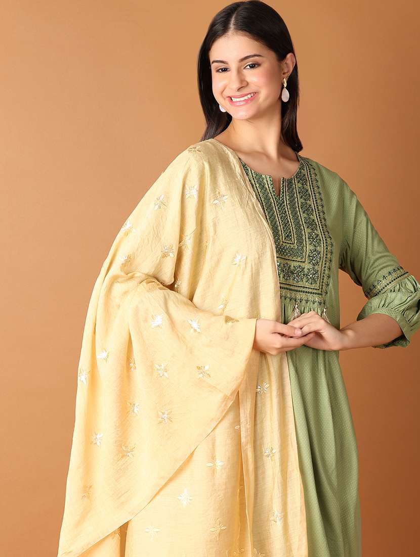 women gold embroidered dupatta - 21494513 -  Standard Image - 3