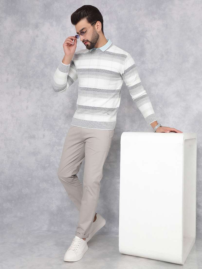 men white checked nylon pullover - 21495835 -  Standard Image - 5