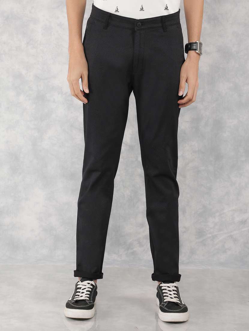 men mid rise solid chinos trouser