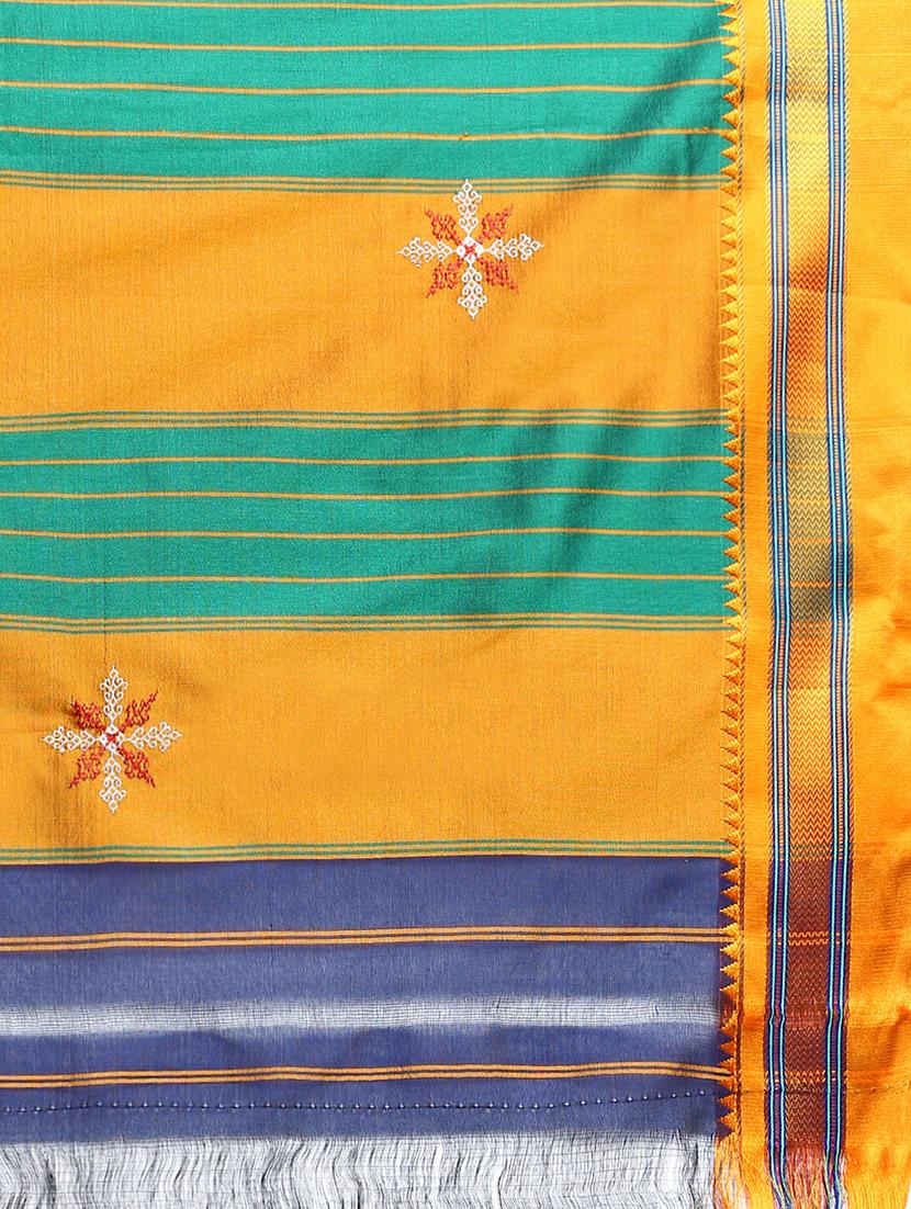 women contrast border embroidered saree with blouse - 21496723 - Standard Image - 5
