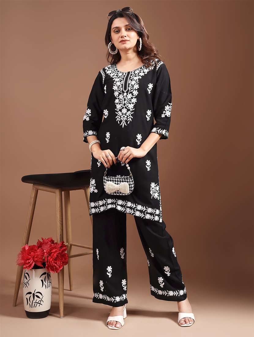 women three quarter sleeve kurta palazzo set  - 21497886 -  Zoom Image - 0