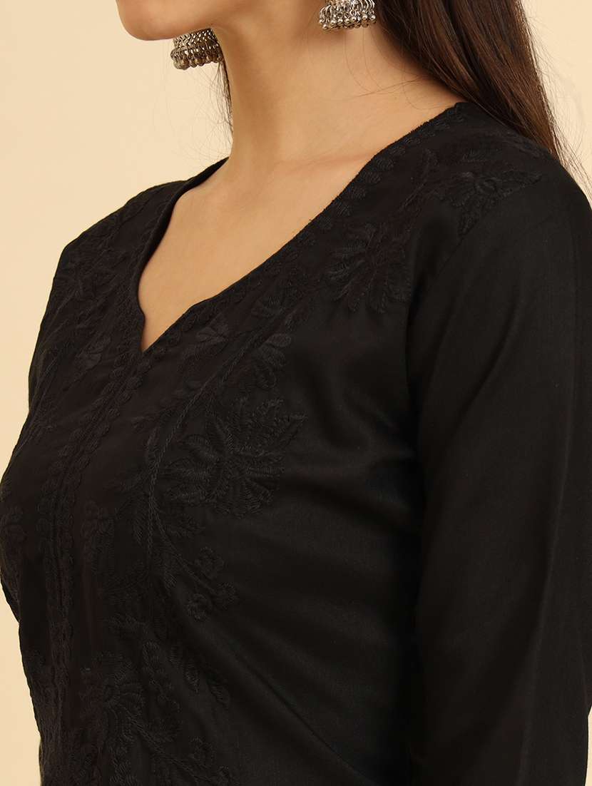 women three quarter sleeve chikankari straight kurta - 21499097 -  Standard Image - 5