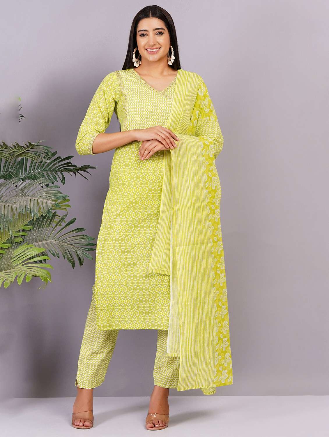 women three quarter sleeve kurta pant with dupatta set